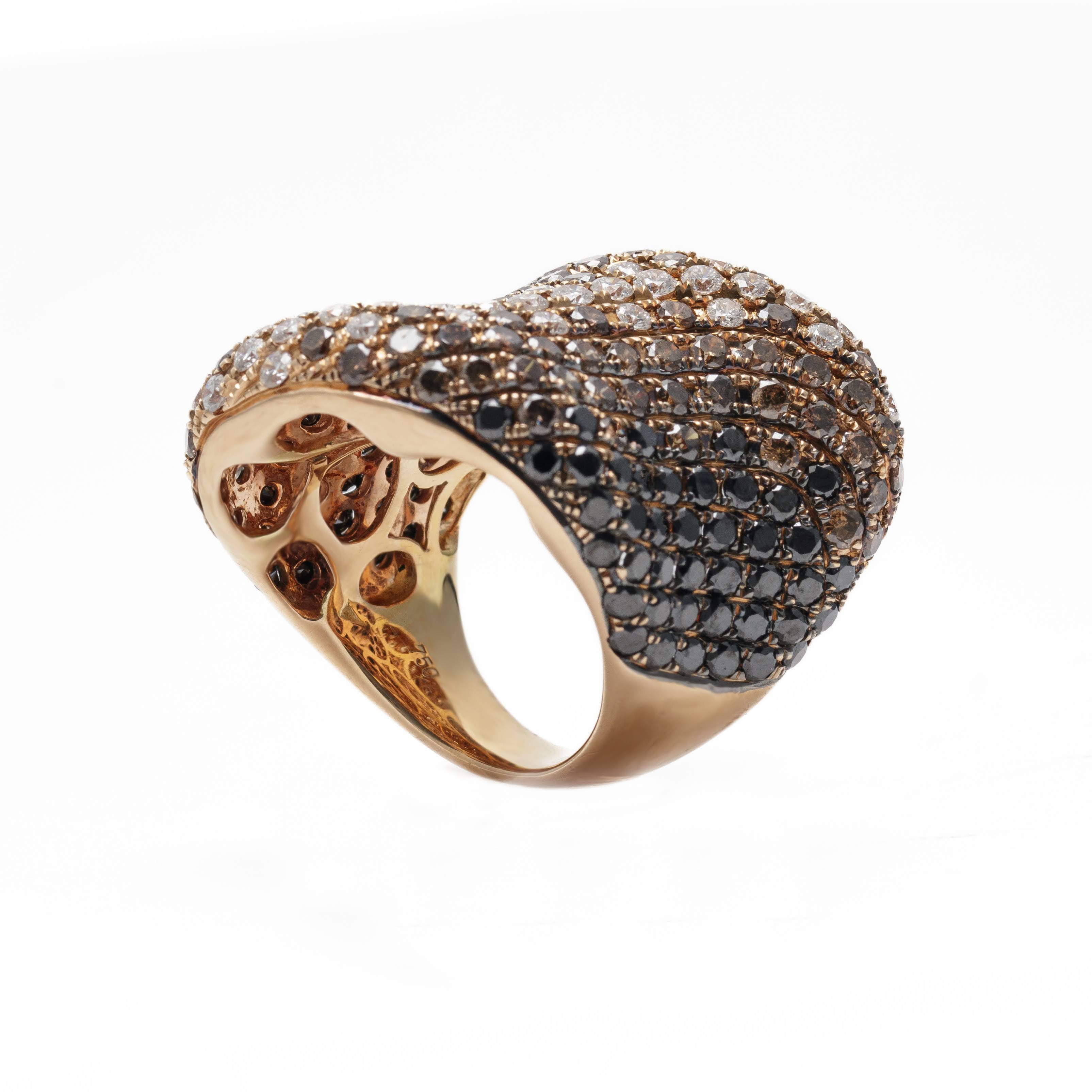 Exquisite Rose Gold Dome Ring with White and Black Diamonds